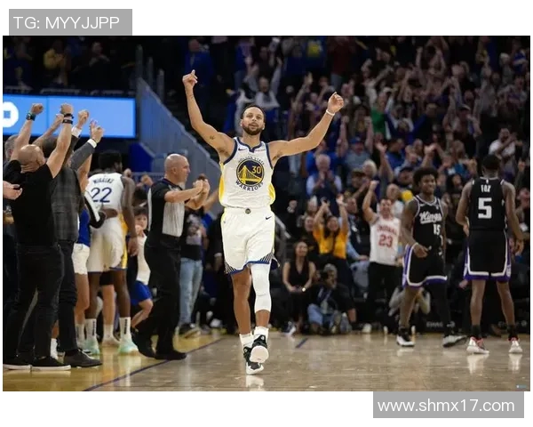 足球明星纷纷送上祝福庆祝库里成就的精彩瞬间 足球明星纷纷送上祝福庆祝库里成就的精彩瞬间